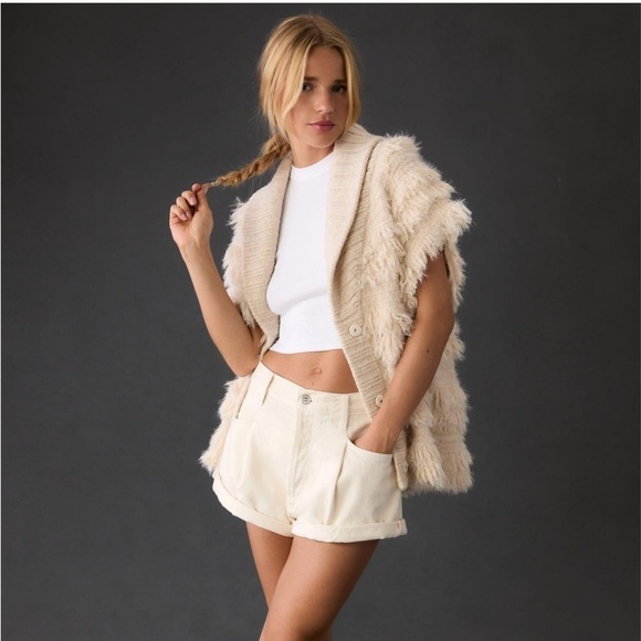 ANTHROPOLOGIE l Beige Shaggy Sweater Oversize Vest Bohemian Cowgirl Size XS/S - Picture 1 of 13